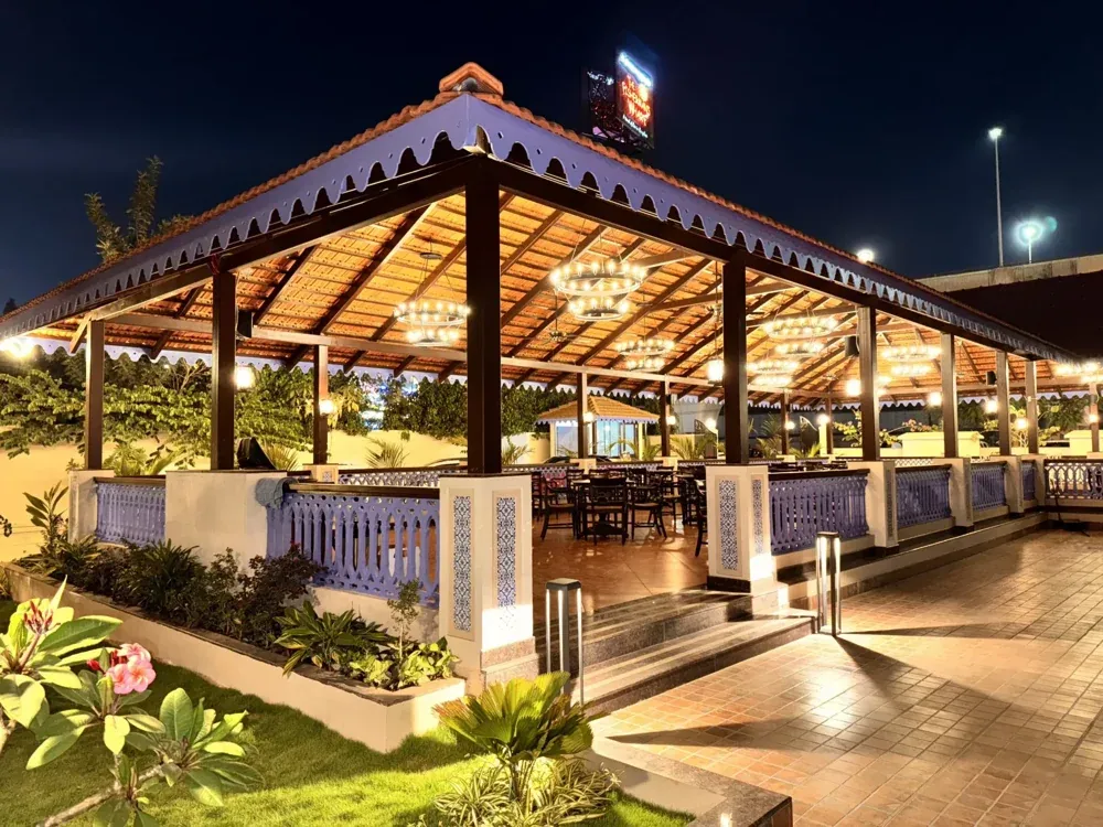 Single Mangalore tile roof supported by a metal pergola frame